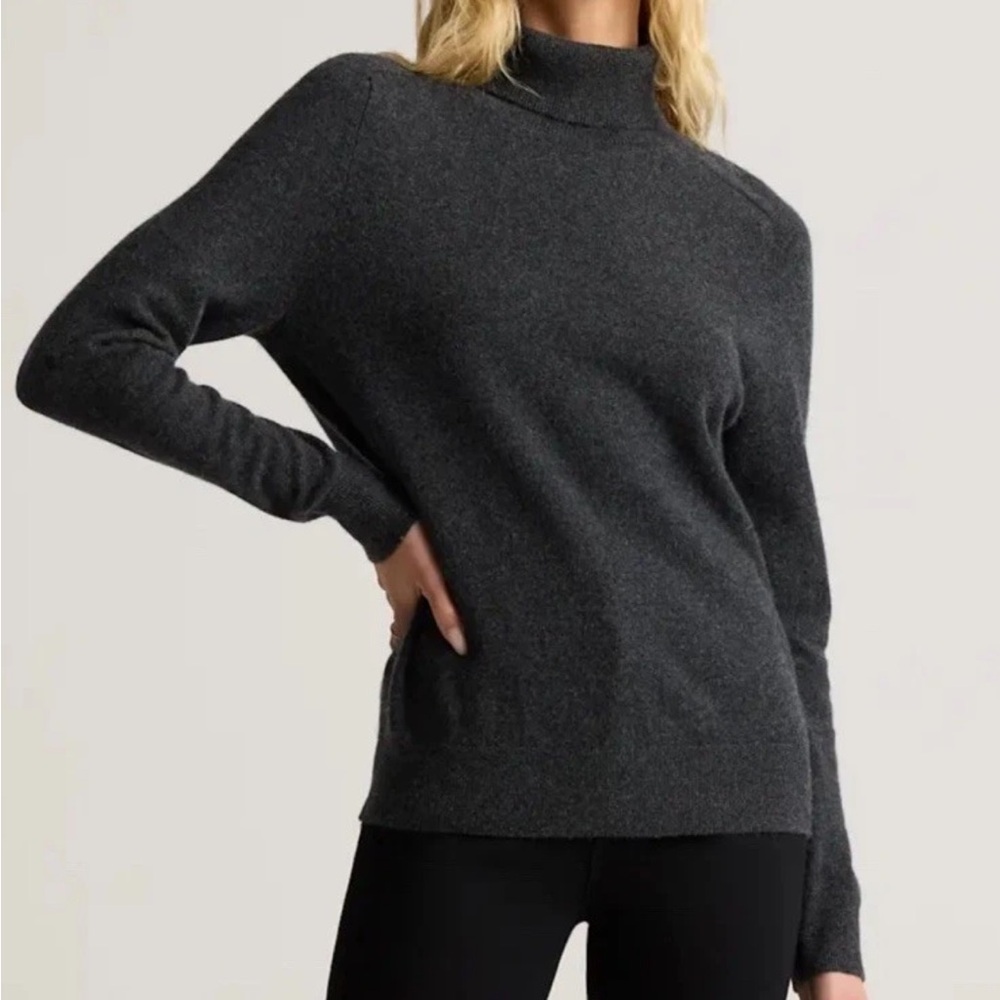 Quince Mongolian Cashmere Turtleneck Sweater In Charcoal Gray Size S